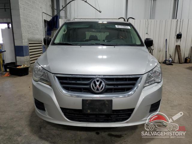 2V8HW44119R517438 2009 VOLKSWAGEN ROUTAN photo no. 5