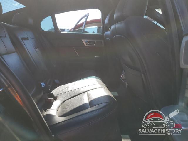 SAJWA0F73F8U68778 2015 JAGUAR XF photo no. 10