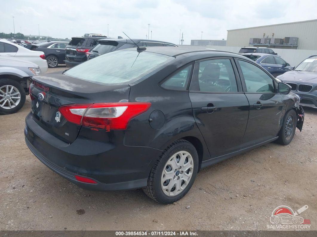 1FAHP3F20CL300946 2012 FORD FOCUS photo no. 4