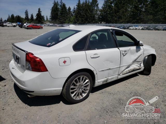 YV1672MS9B2549498 2011 VOLVO S40 photo no. 3