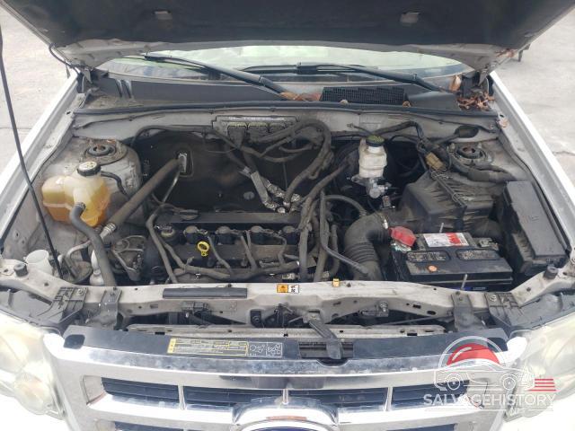 1FMCU0E77AKD27407 2010 FORD ESCAPE photo no. 11