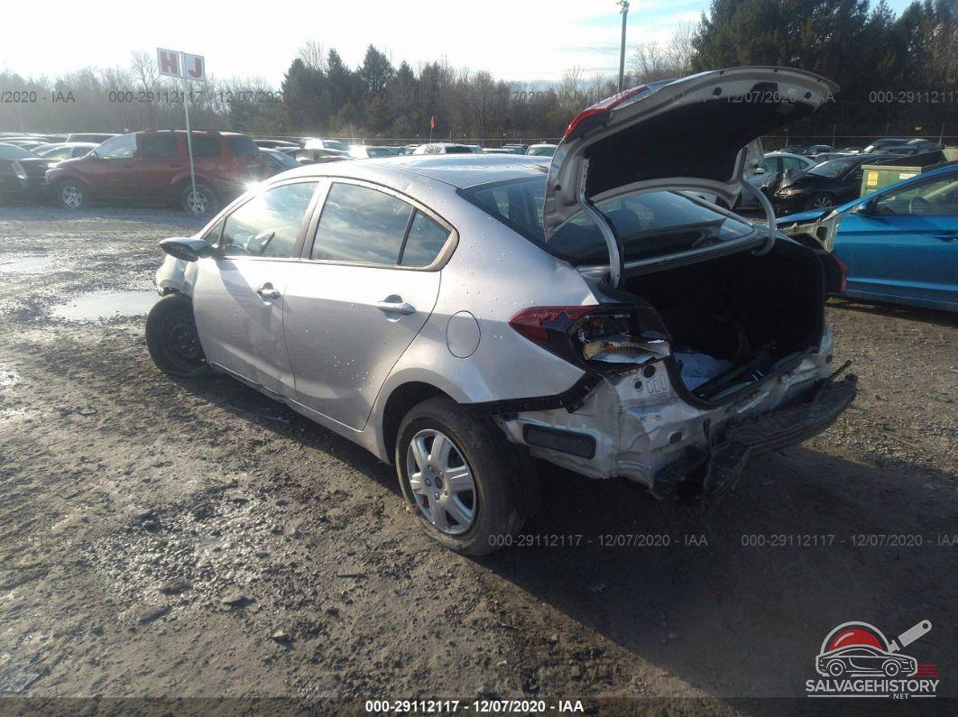 3KPFK4A7XJE184301 2018 KIA FORTE photo no. 3