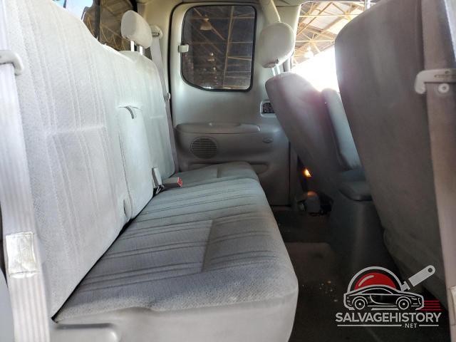 5TBRT3418YS041772 2000 TOYOTA TUNDRA photo no. 10