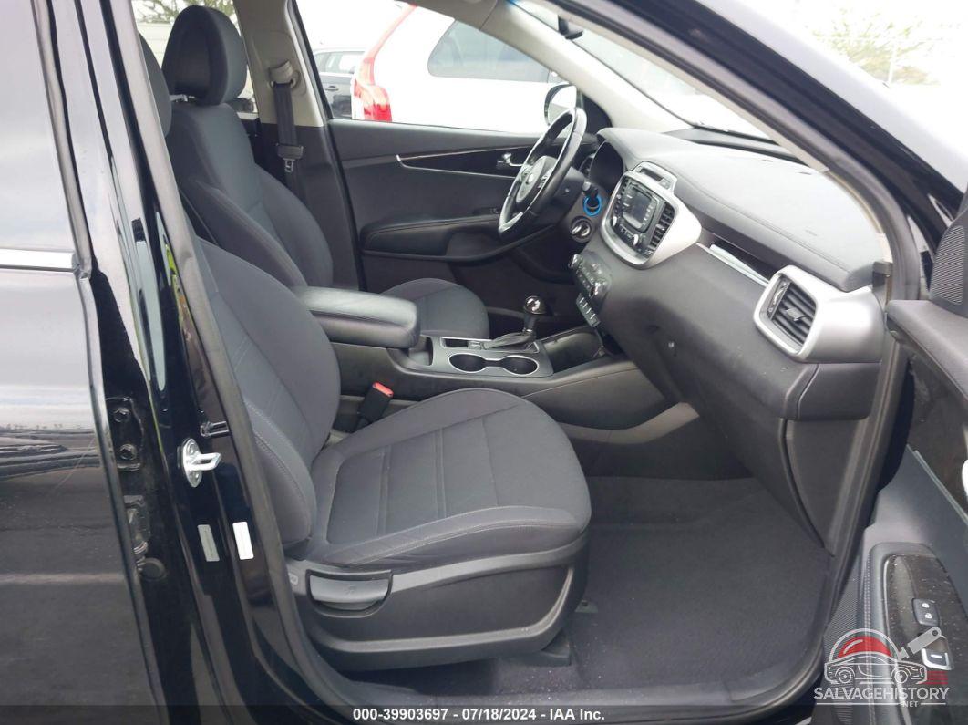 5XYPG4A39GG061300 2016 KIA SORENTO photo no. 5