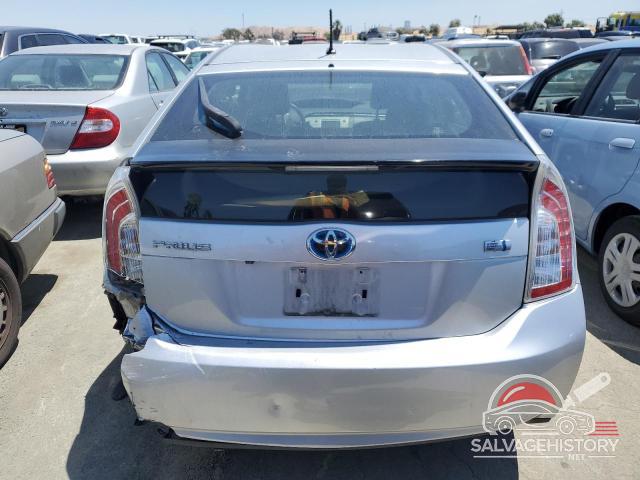 JTDKN3DU8F0476563 2015 TOYOTA PRIUS photo no. 6