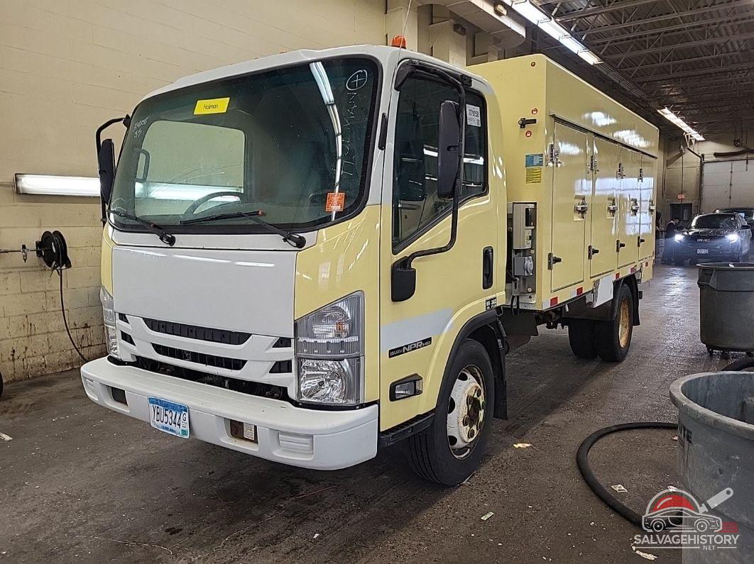 54DC4W1B3HS800761 2017 ISUZU NPR HD GAS REG photo no. 3