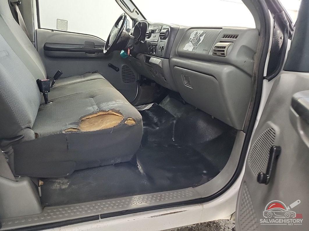 1FTSX20545EB22186 2005 FORD F250 photo no. 10