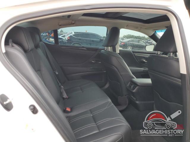 58ABZ1B16KU035586 2019 LEXUS ES350 photo no. 10