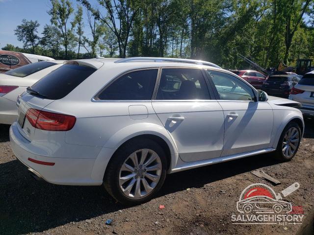 WA1UFAFL2FA116305 2015 AUDI A4 photo no. 3