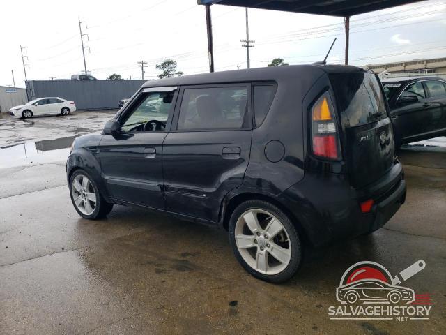 KNDJT2A2XA7177865 2010 KIA SOUL photo no. 2