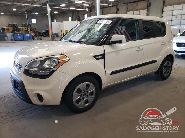 KNDJT2A5XC7411810 2012 KIA SOUL photo no. 9