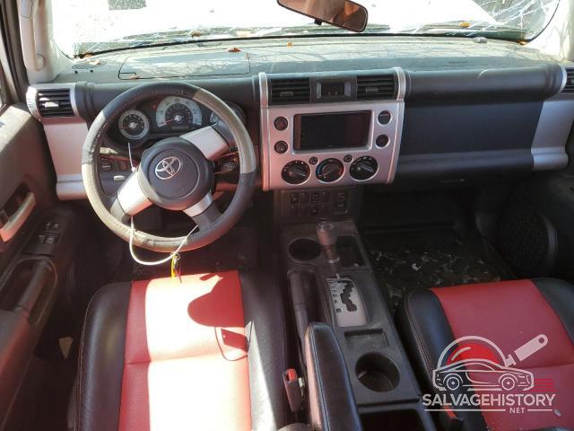 JTEZU11F18K004171 2008 TOYOTA FJ CRUISER photo no. 8