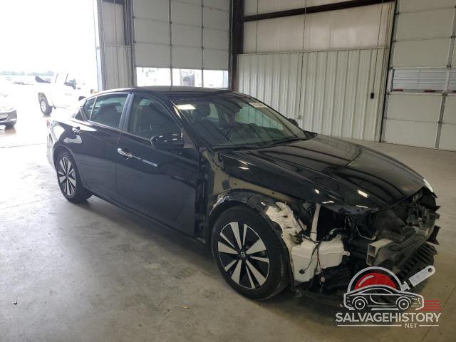 1N4BL4DV4MN413633 2021 NISSAN ALTIMA photo no. 4