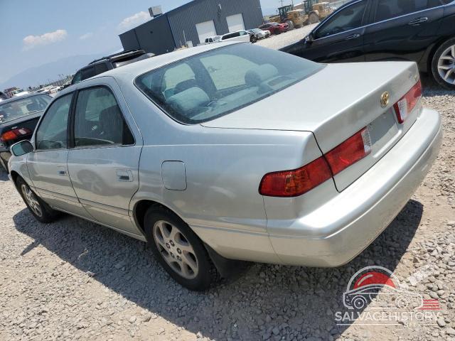 JT2BF28K9Y0258854 2000 TOYOTA CAMRY photo no. 2