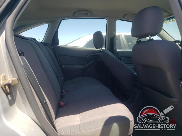 3FAFP37Z84R110088 2004 FORD FOCUS photo no. 10