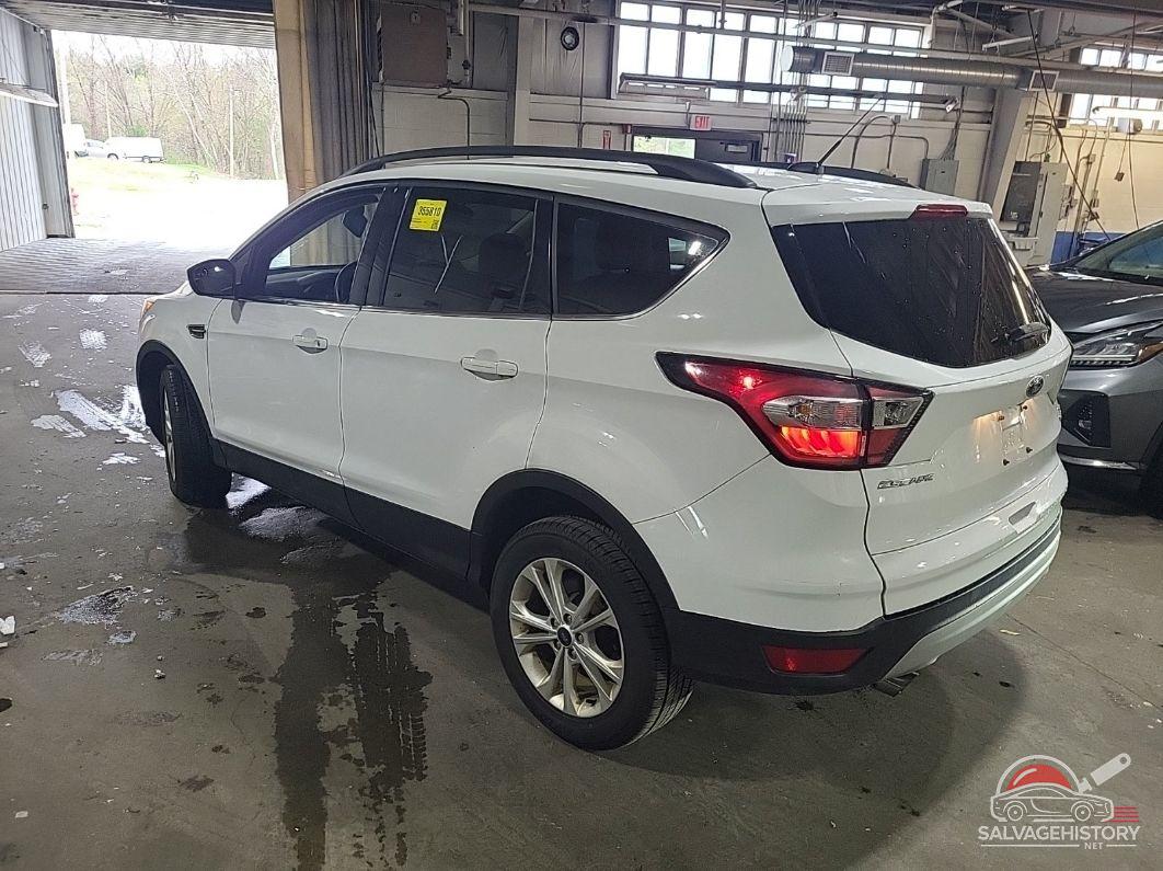 1FMCU9GD0JUC49211 2018 FORD ESCAPE photo no. 8
