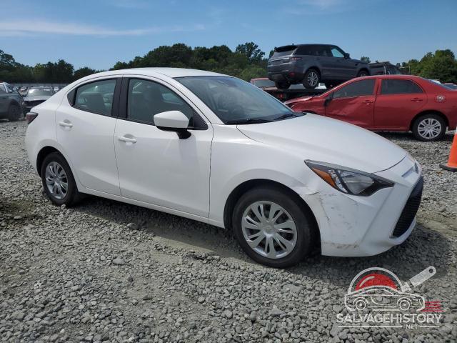 3MYDLBYV8KY526021 2019 TOYOTA YARIS photo no. 4