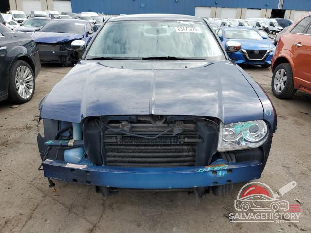 2C3AA63H25H620877 2005 CHRYSLER 300 photo no. 5