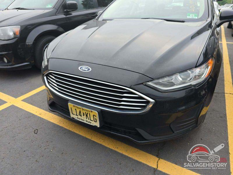3FA6P0G76KR143097 2019 FORD FUSION photo no. 9