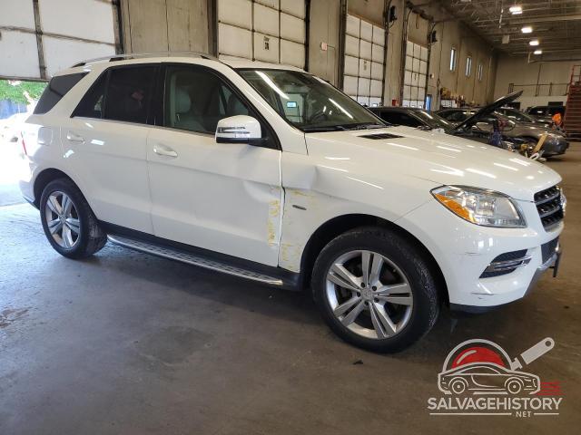 4JGDA5HB7CA045853 2012 MERCEDES-BENZ M-CLASS photo no. 4