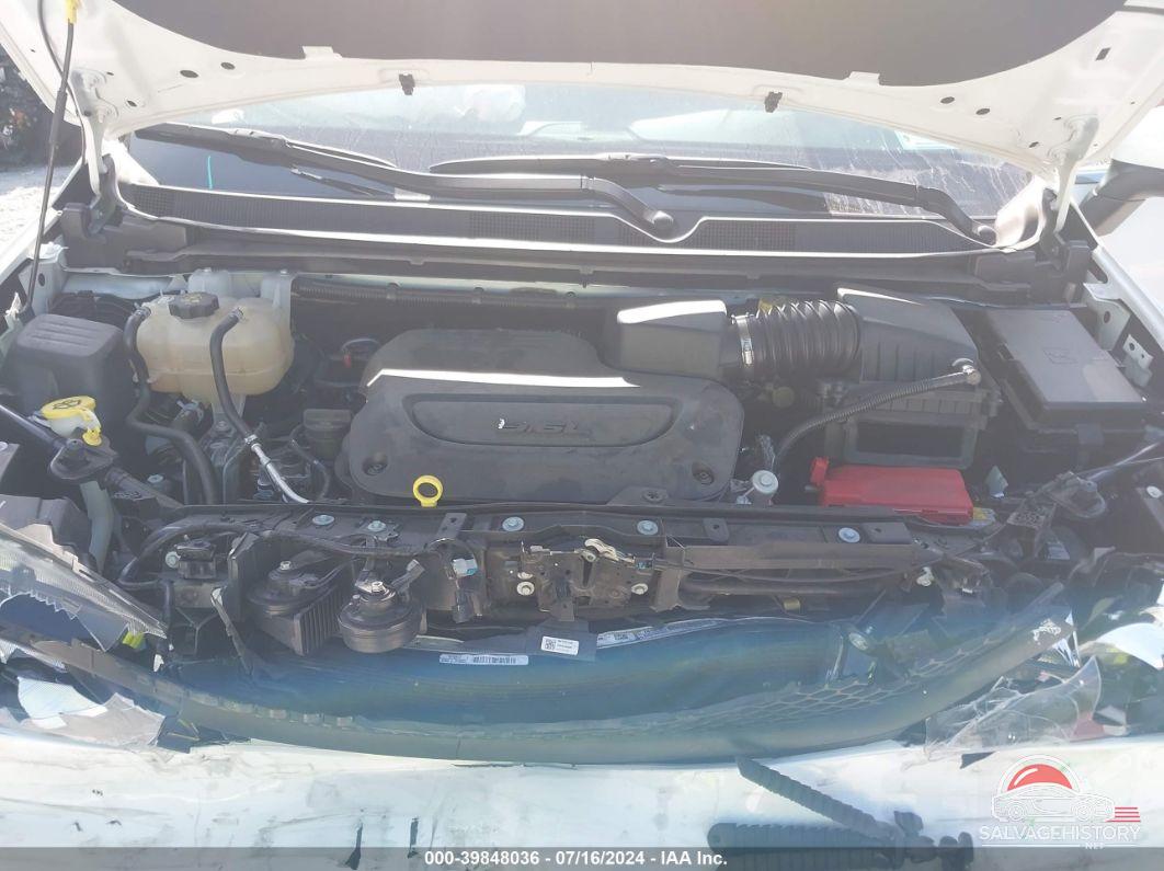 2C4RC1CG7NR227115 2022 CHRYSLER VOYAGER photo no. 10