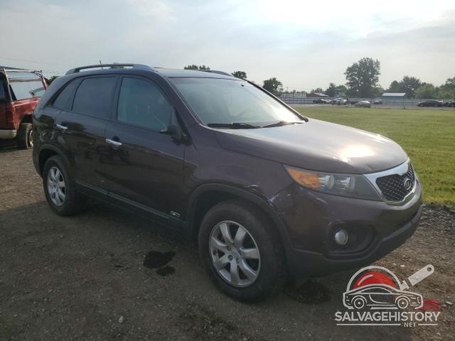 5XYKTCA19BG085796 2011 KIA SORENTO photo no. 4