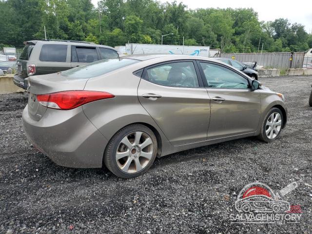 5NPDH4AE5DH272290 2013 HYUNDAI ELANTRA photo no. 3