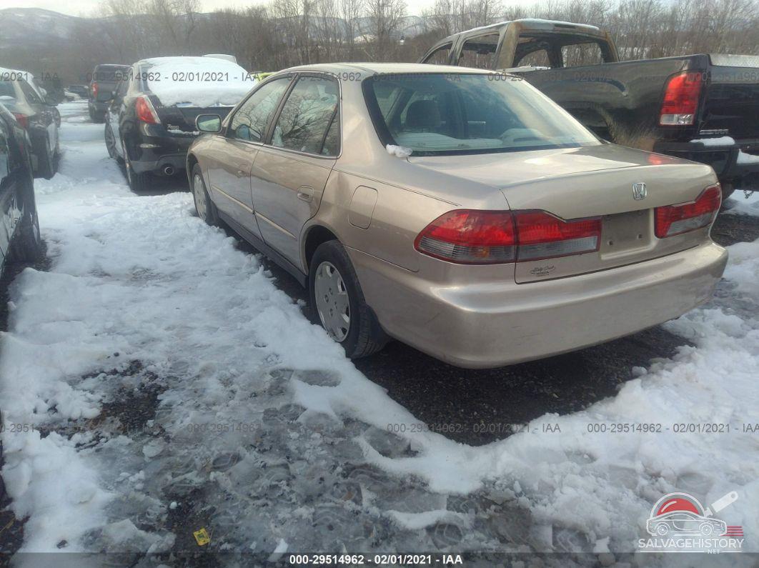 1HGCG564X2A062939 2002 HONDA ACCORD SDN photo no. 3