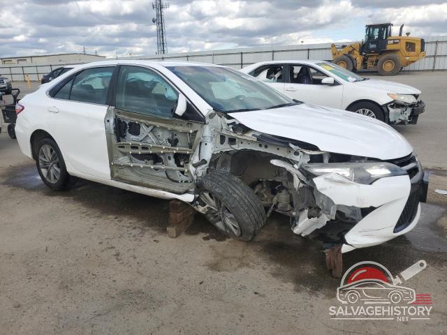 4T1BF1FK0HU792124 2017 TOYOTA CAMRY photo no. 4