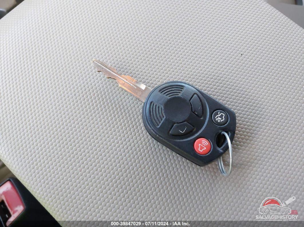 1FMCU49H98KB98249 2008 FORD ESCAPE HYBRID photo no. 11