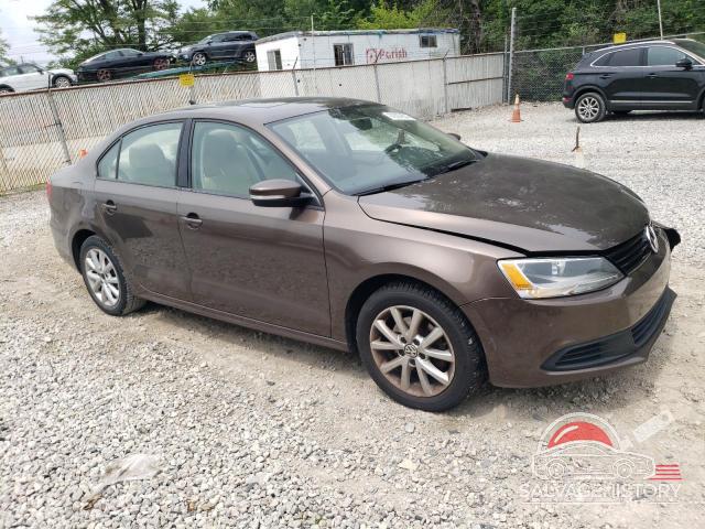 3VWDX7AJ4CM367611 2012 VOLKSWAGEN JETTA photo no. 4