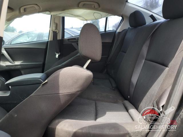 JM1BL1UF6B1372802 2011 MAZDA 3 photo no. 10
