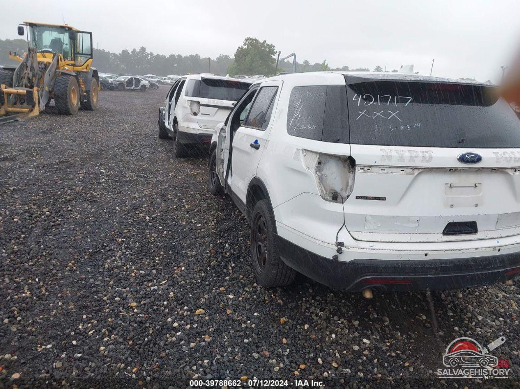 1FM5K8AR9HGD92602 2017 FORD EXPLORER photo no. 3
