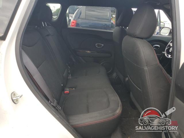 KNDJP3A51G7408861 2016 KIA SOUL photo no. 11