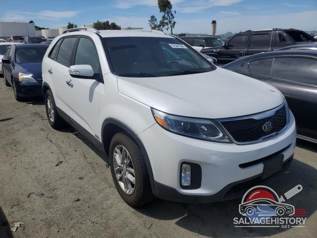 5XYKTCA66FG566476 2015 KIA SORENTO photo no. 4