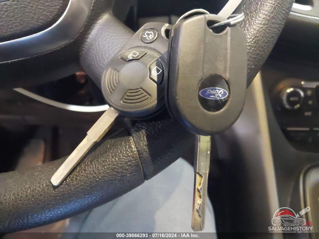 1FMCU9GX2GUB65250 2016 FORD ESCAPE photo no. 11