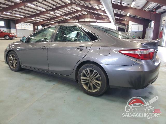4T1BF1FK5HU385173 2017 TOYOTA CAMRY photo no. 2