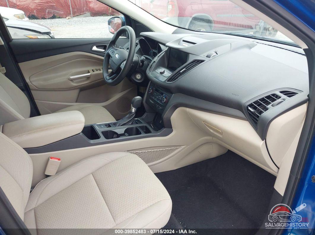 1FMCU0GD9HUE01749 2017 FORD ESCAPE photo no. 5