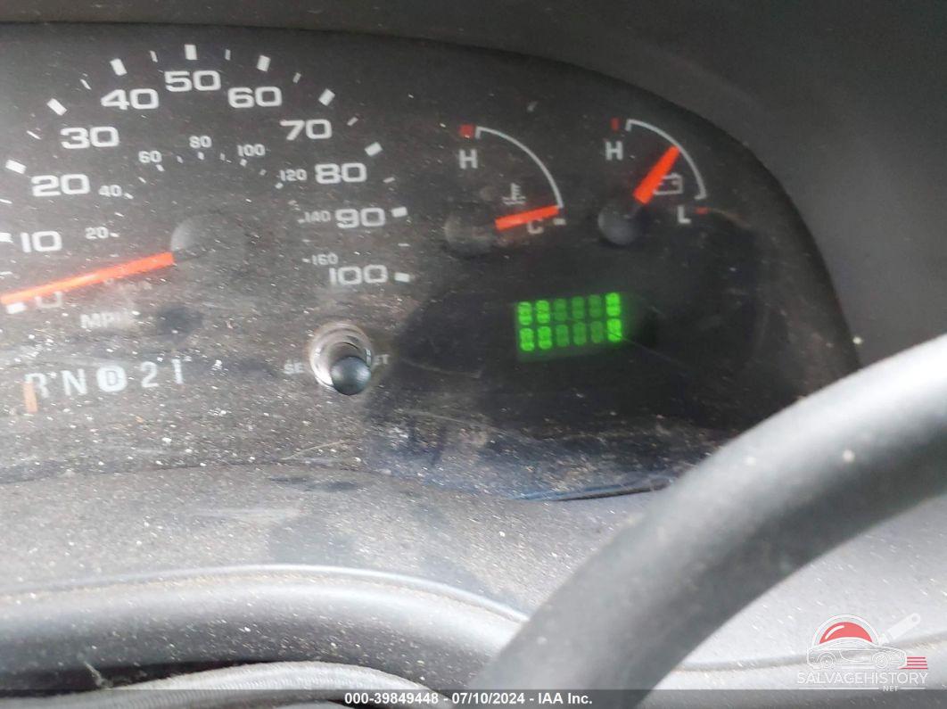 1FTNS24W16HB08230 2006 FORD E-250 photo no. 7
