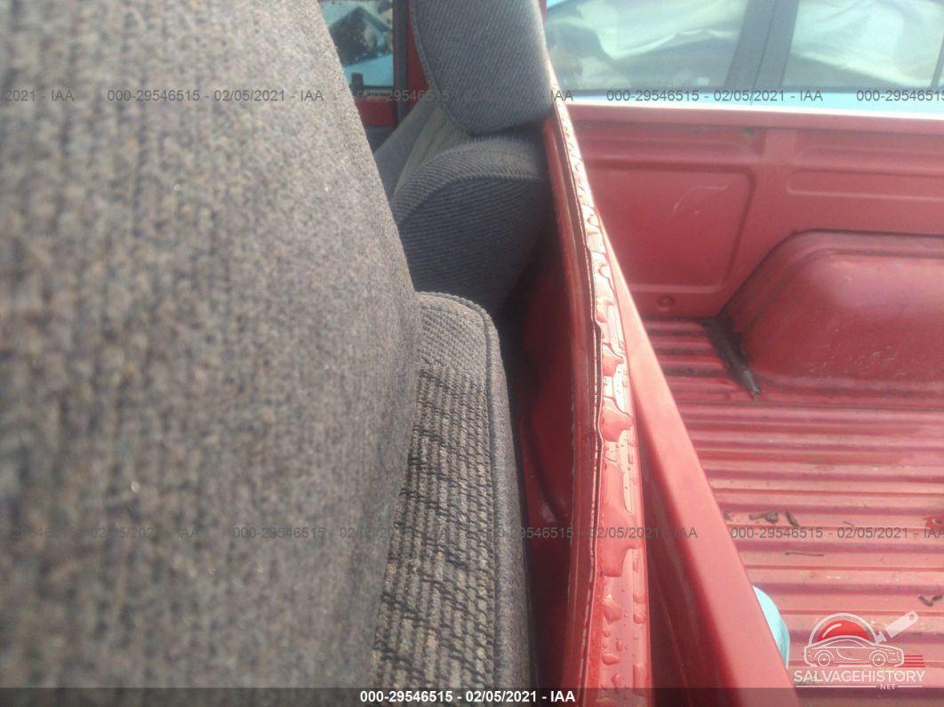JT4RN63A2J5040388 1988 TOYOTA PICKUP photo no. 8