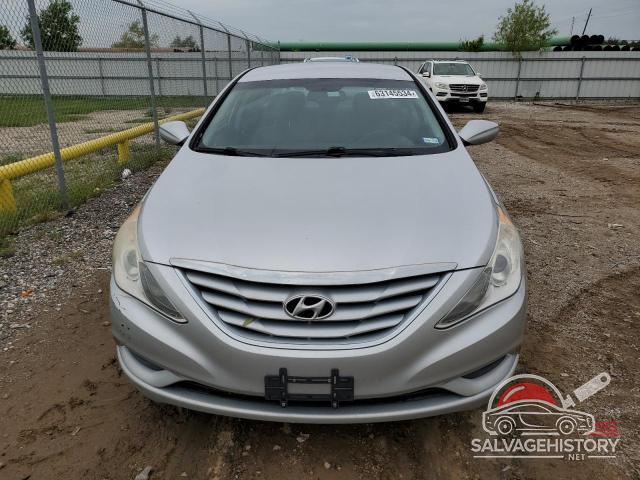 5NPEB4AC4DH559768 2013 HYUNDAI SONATA photo no. 5