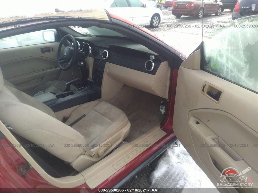 1ZVFT84NX55206083 2005 FORD MUSTANG photo no. 5