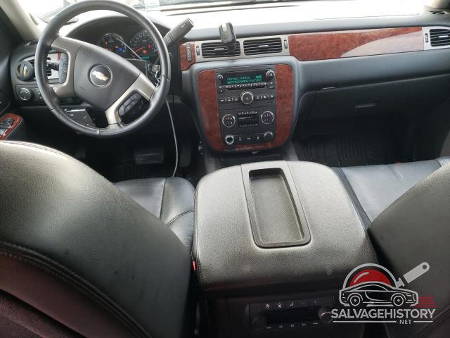 1GNSKBE09DR320305 2013 CHEVROLET TAHOE photo no. 8