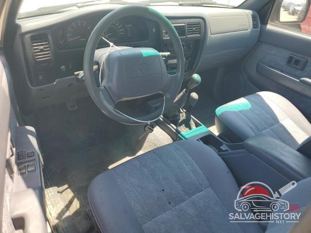 4TAWN72N3YZ681321 2000 TOYOTA TACOMA photo no. 8