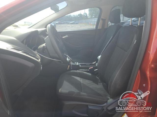 1FADP3K22JL256255 2018 FORD FOCUS photo no. 7