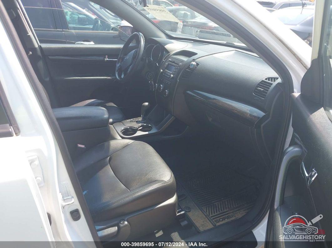 5XYKTCA64CG221880 2012 KIA SORENTO photo no. 5