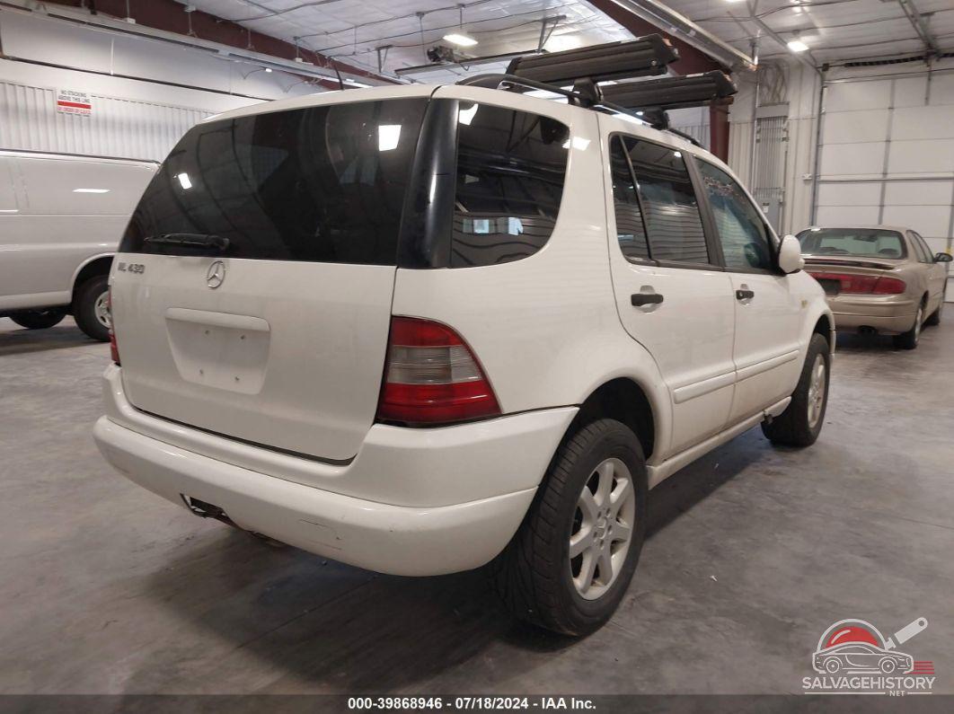 4JGAB72EXYA195364 2000 MERCEDES-BENZ ML photo no. 4