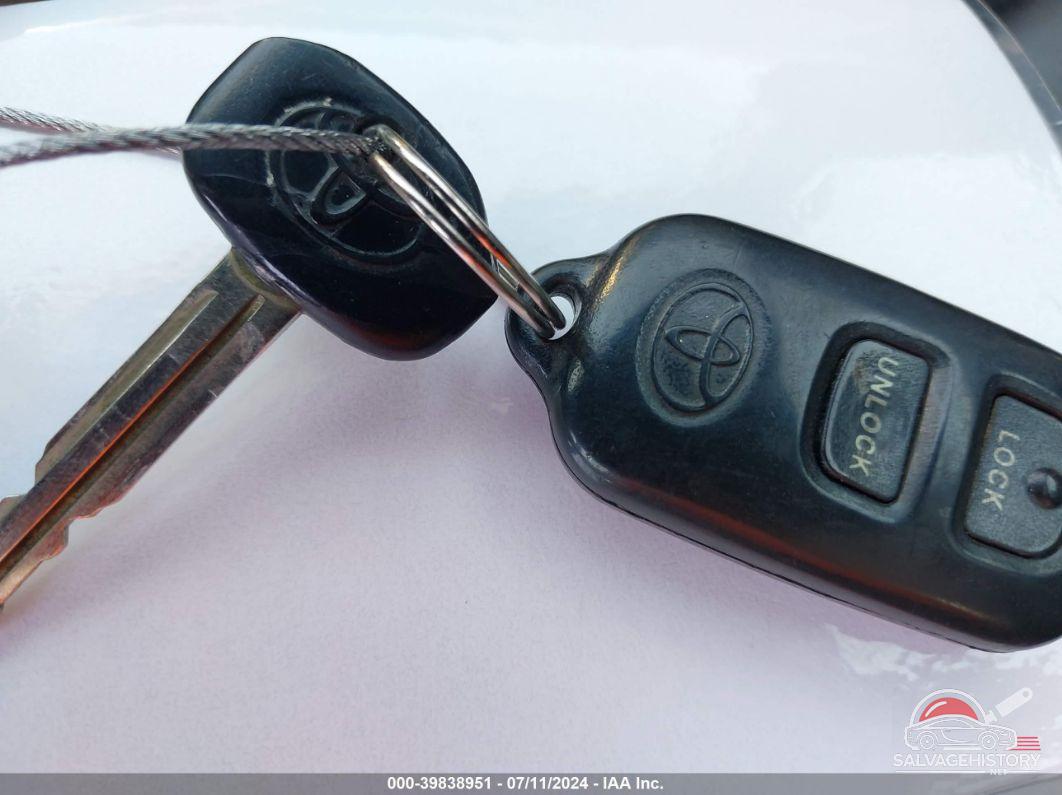 4T1BF22K11U961598 2001 TOYOTA CAMRY photo no. 11