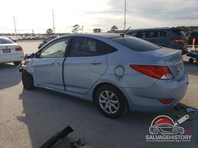KMHCT4AE1DU555636 2013 HYUNDAI ACCENT photo no. 2