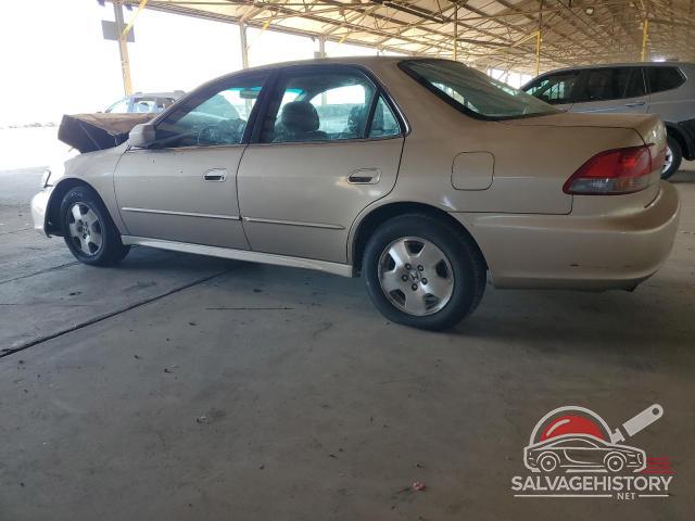 1HGCG16521A085423 2001 HONDA ACCORD photo no. 2